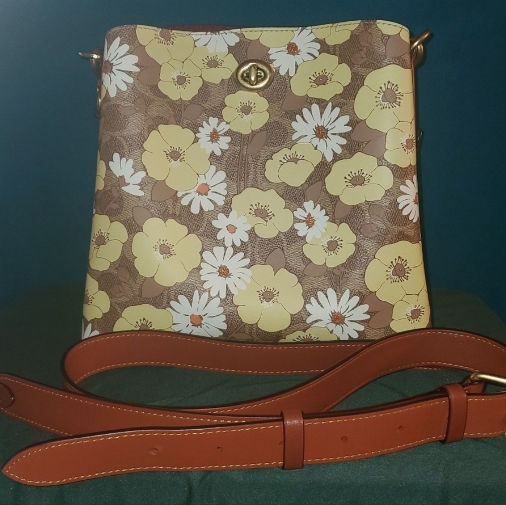 Coach Willow Floral Print Bucket Tote C9722